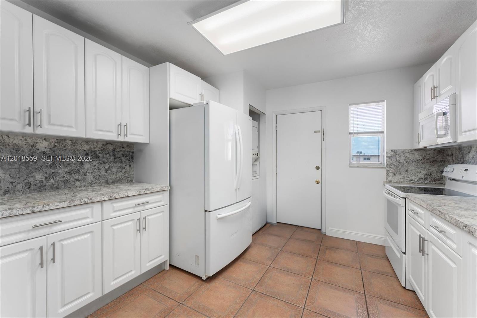 1950 West 54th Street, Unit 406 Hialeah, FL 33012 - Photo 2 of 15