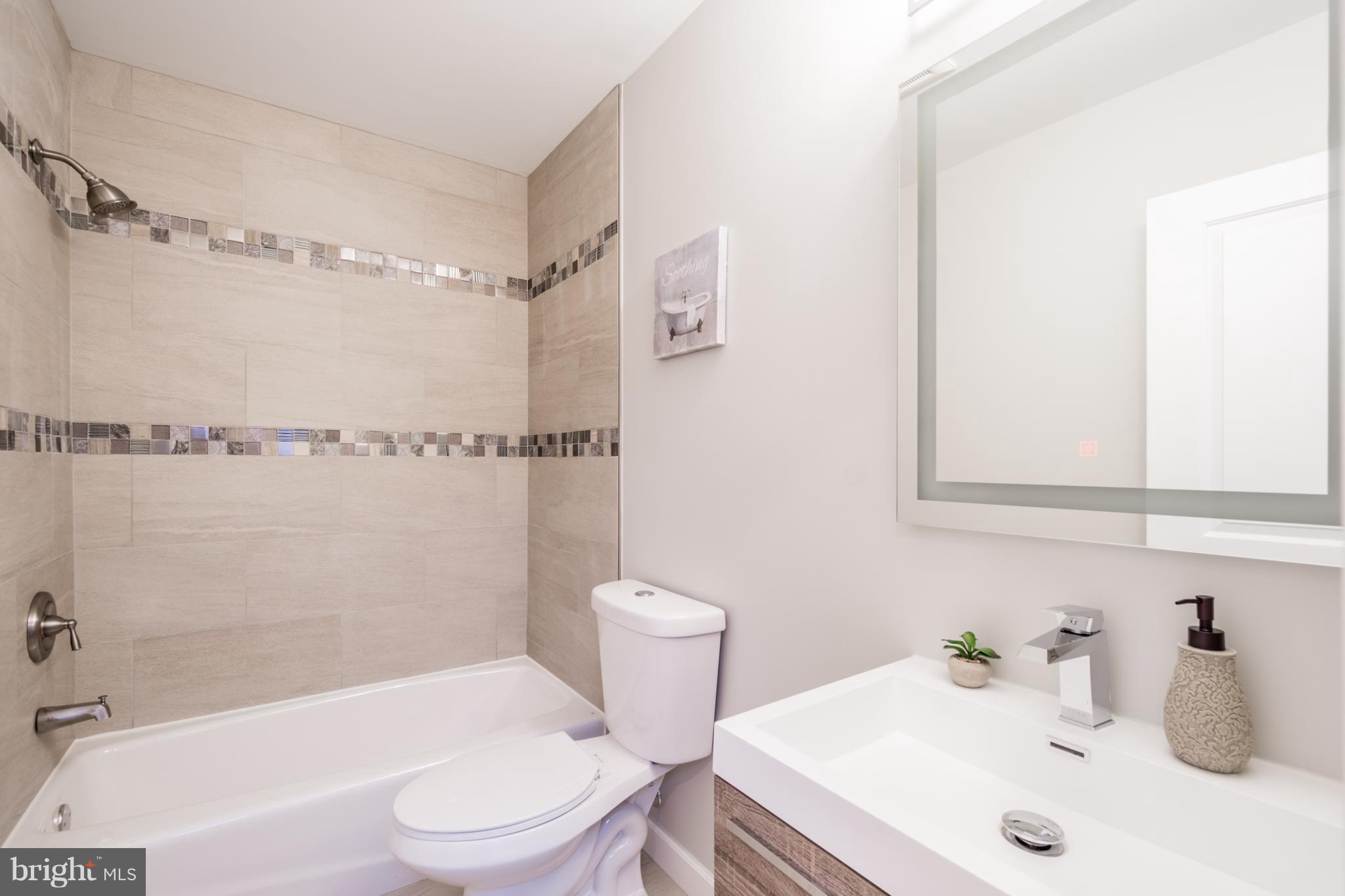 1275 Oates Street Northeast Washington, DC 20002 - Photo 16 of 30 Bath