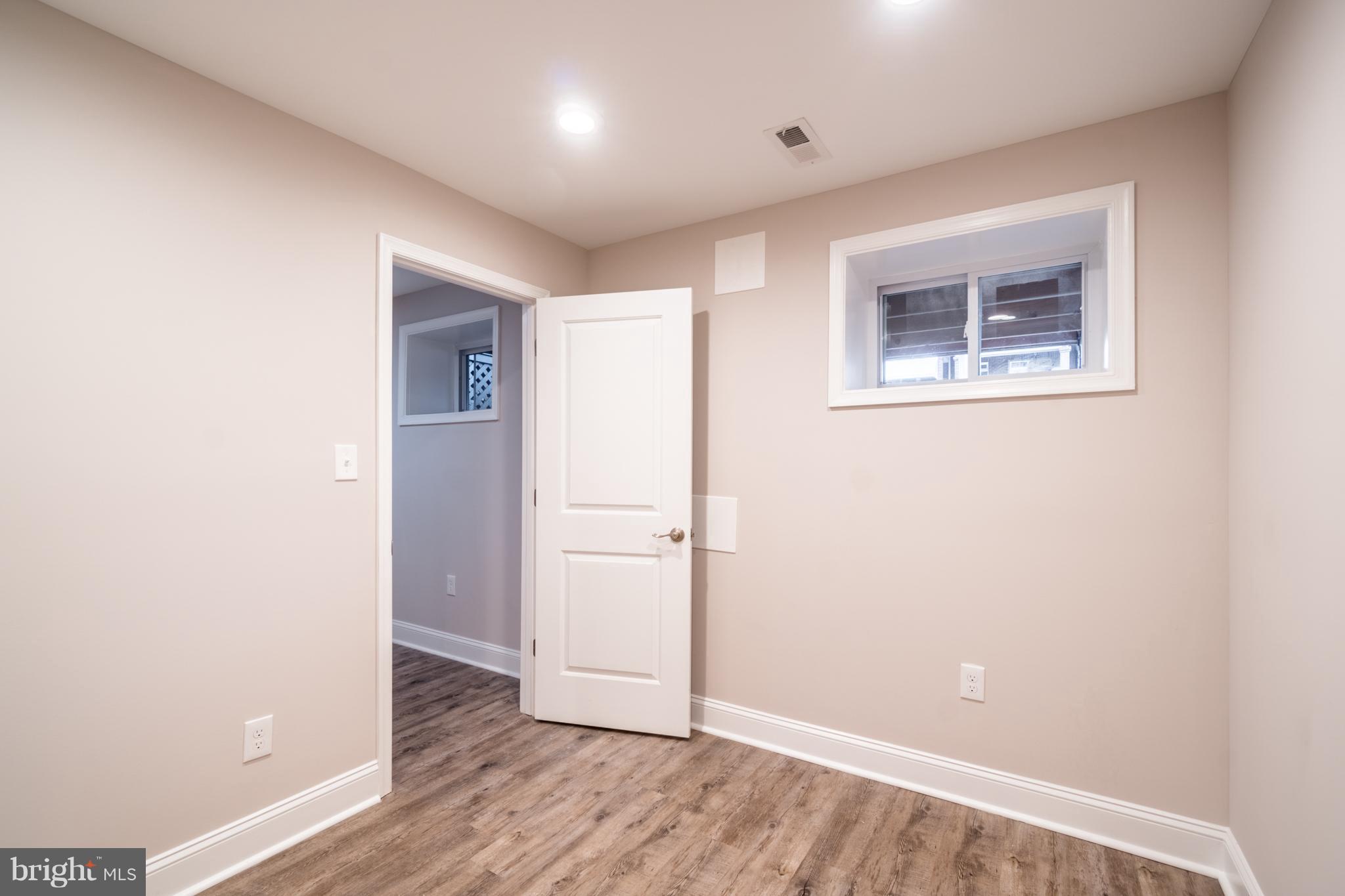 1275 Oates Street Northeast Washington, DC 20002 - Photo 20 of 30 Bath