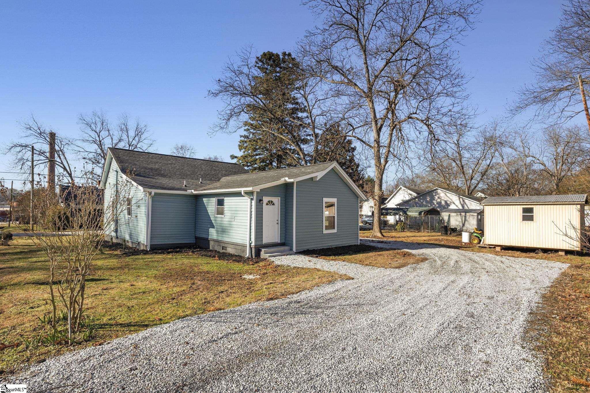 415 Blue Ridge Street Easley, SC 29640 - Photo 17 of 20 Gallery Image 17