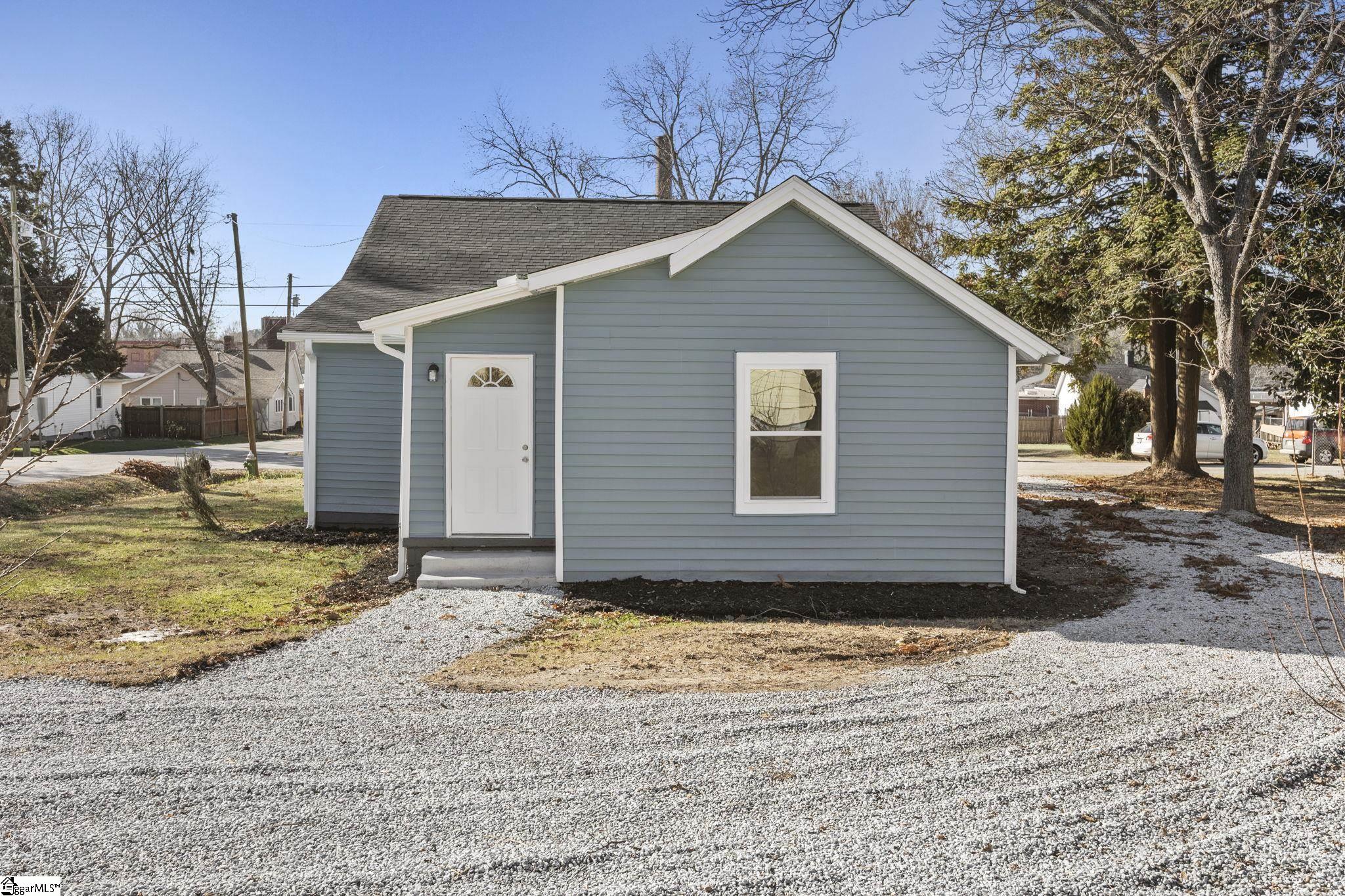 415 Blue Ridge Street Easley, SC 29640 - Photo 18 of 20 Gallery Image 18
