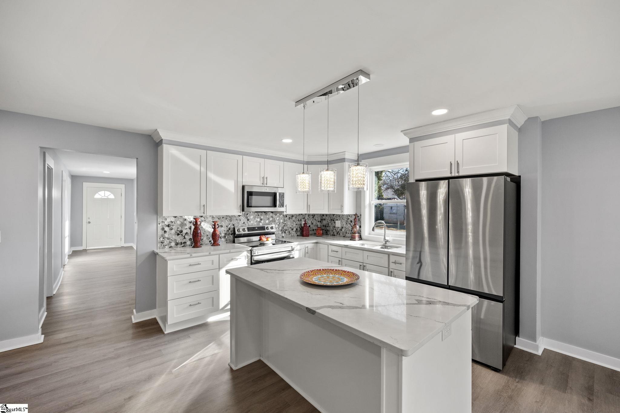 415 Blue Ridge Street Easley, SC 29640 - Photo 4 of 20 Quartz countertops, new appliances.