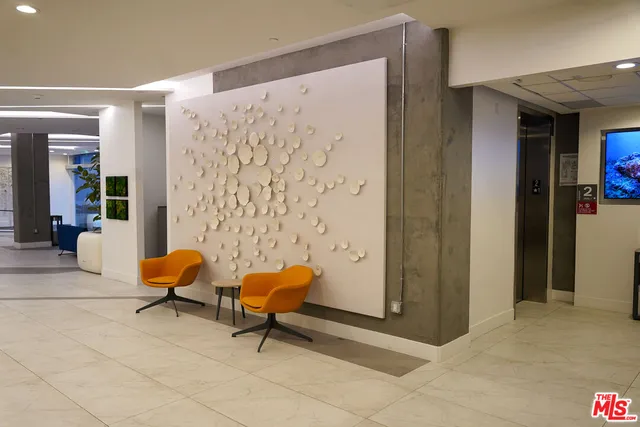 $4,131 | 414 North Orange Street, Unit 402, Glendale, CA 91203