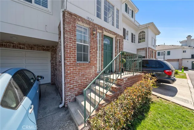 $949,888 | 18723 Chapel Lane, Huntington Beach, CA 92646