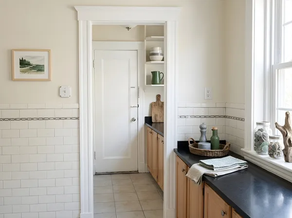 $3,650 | 203-205 Winthrop Road, Unit 3, Brookline, MA 02445