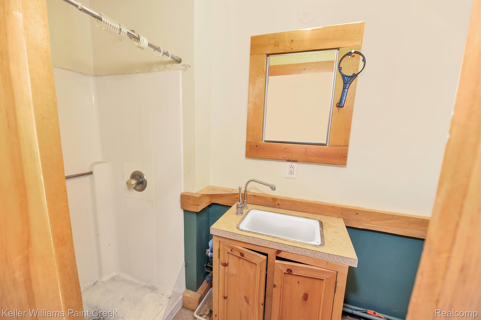8791 Rattle Run Road Columbus, MI 48063 - Photo 18 of 99 Pole Barn Bath , In-L:aw Bath Rm