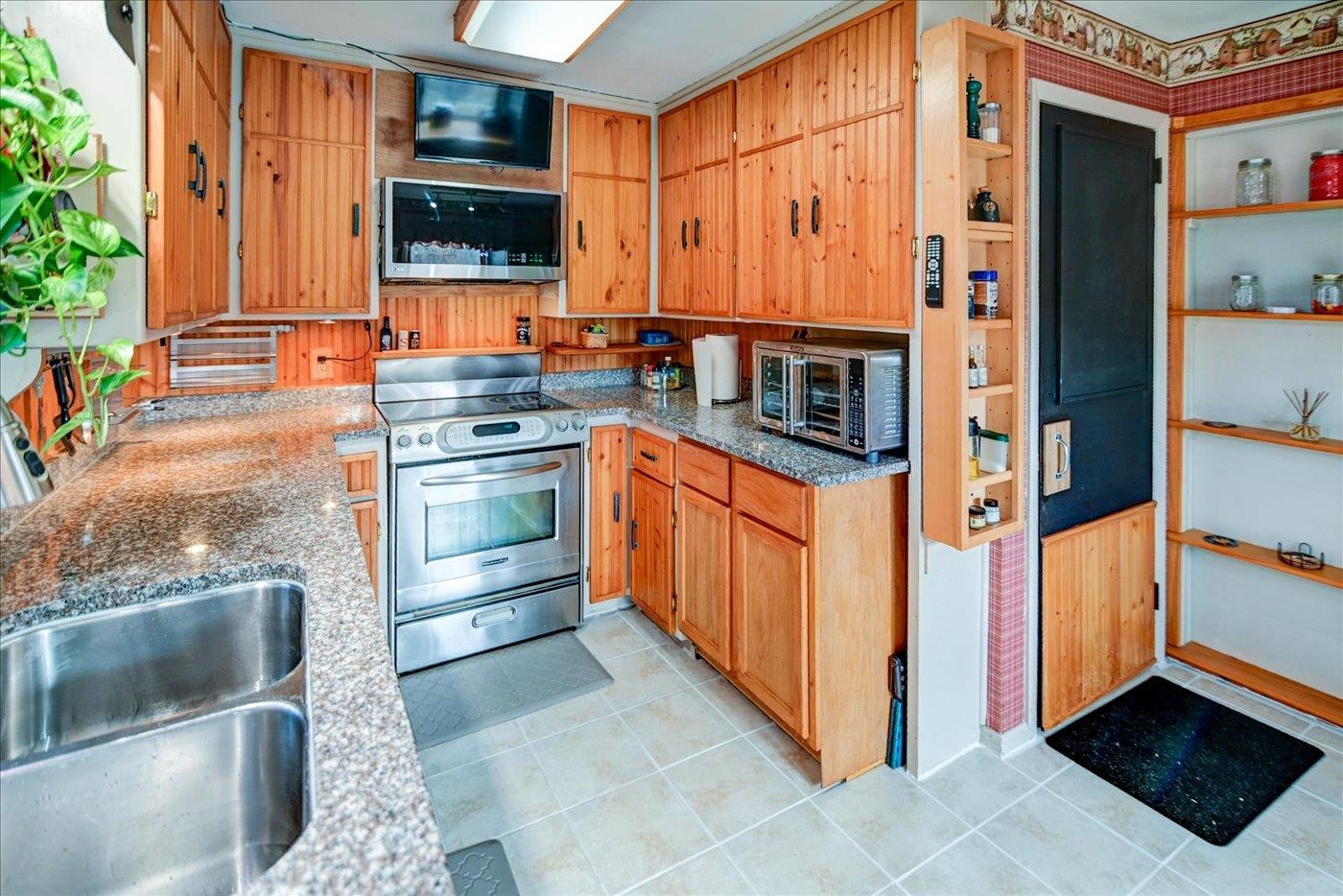 5203 Maywood Road Monona, WI 53716 - Photo 25 of 61