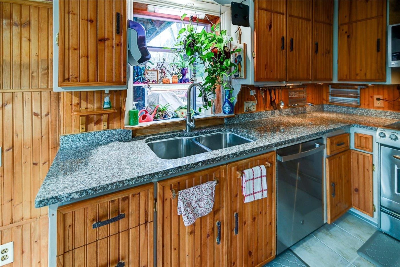 5203 Maywood Road Monona, WI 53716 - Photo 3 of 61