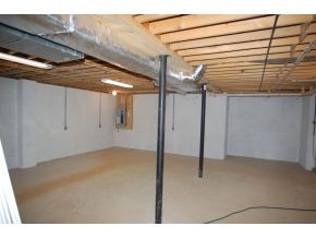 990 Barren Road Chuckey, TN 37641 - Photo 20 of 24 Drive Under Basement