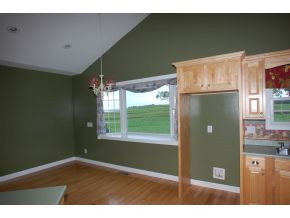 990 Barren Road Chuckey, TN 37641 - Photo 4 of 24 Eating Area