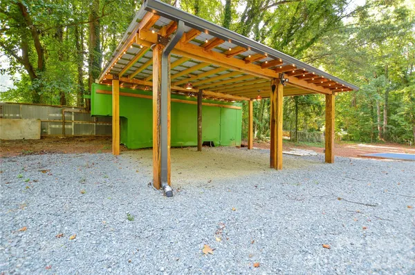 $3,500 | 5821 Hornet Drive, Charlotte, NC 28216