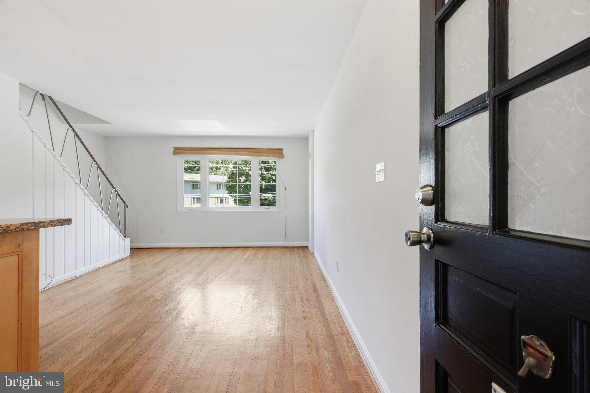 5364 Pooks Hill Road, Unit 301 Bethesda, MD 20814 - Photo 5 of 25
