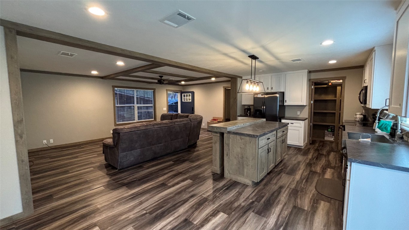 563 Forest Lawn Road Wharton, TX 77488 - Photo 11 of 34