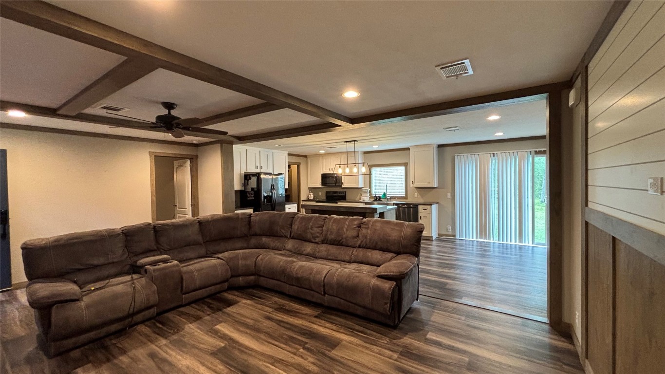 563 Forest Lawn Road Wharton, TX 77488 - Photo 13 of 34