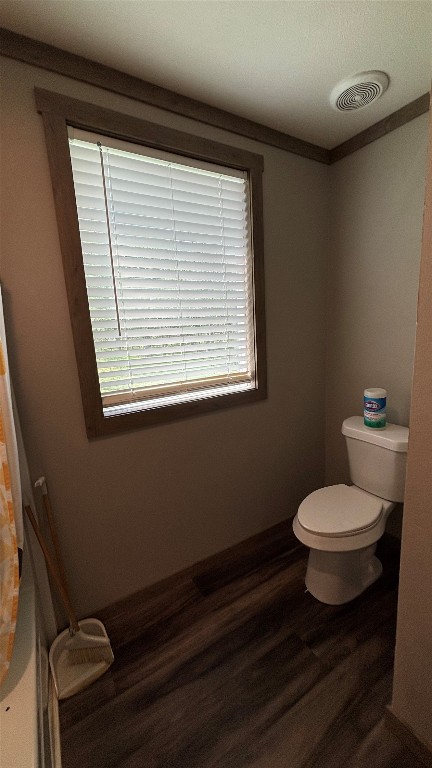 563 Forest Lawn Road Wharton, TX 77488 - Photo 18 of 34 Guest Bath