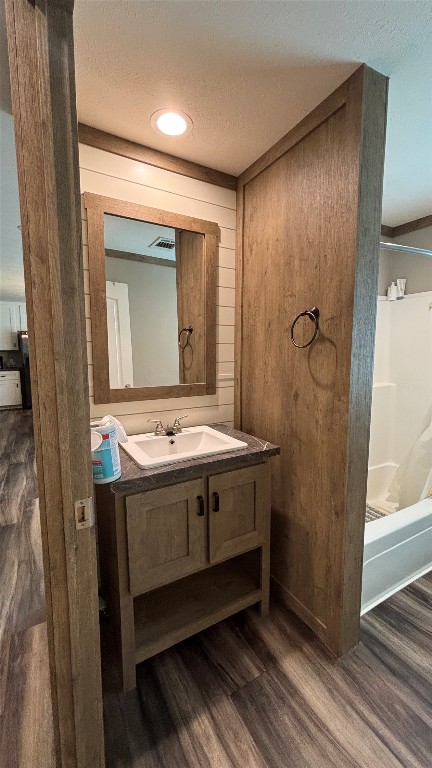 563 Forest Lawn Road Wharton, TX 77488 - Photo 19 of 34 Guest Bath