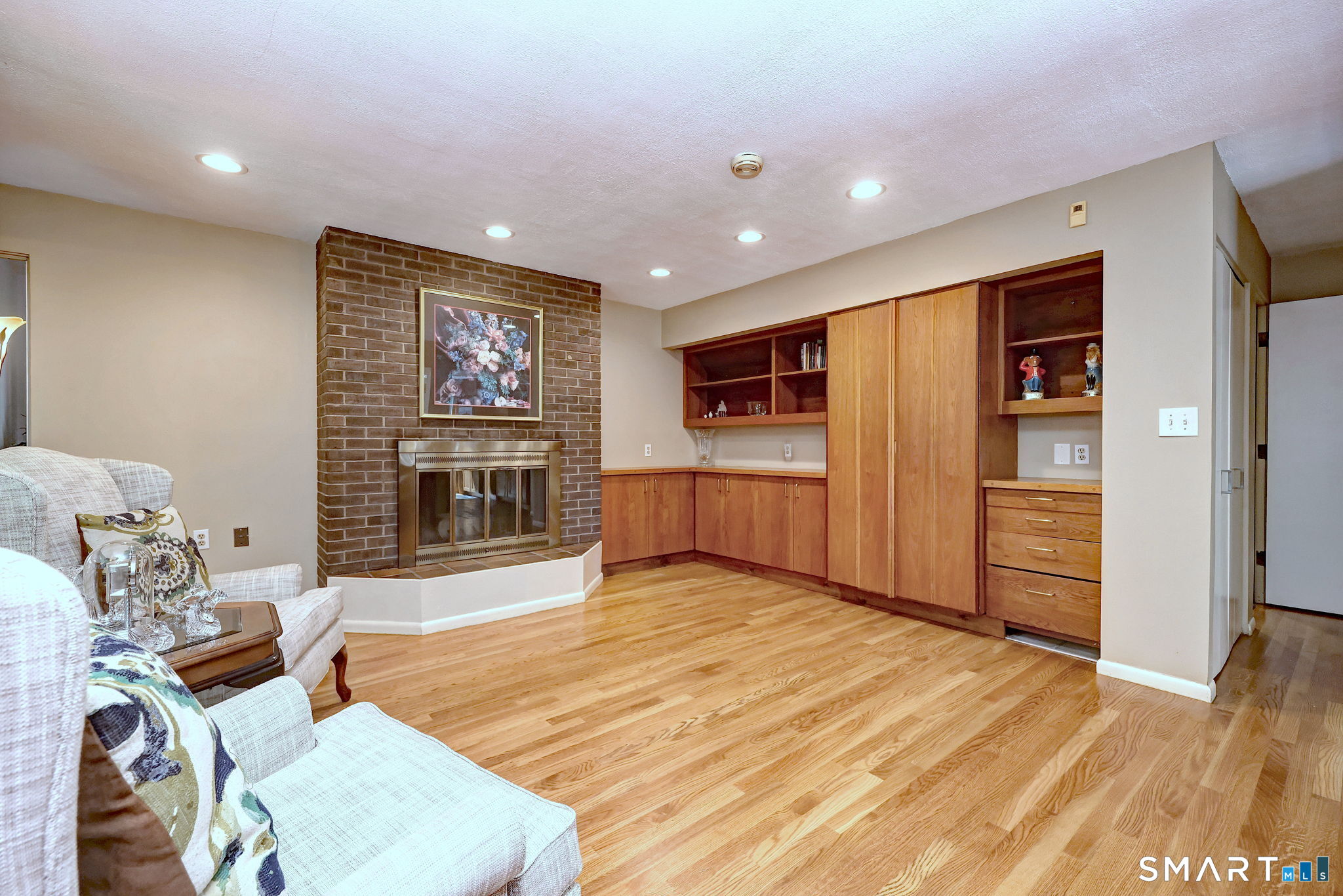 151 Cheshire Road Bethany, CT 06524 - Photo 12 of 40
