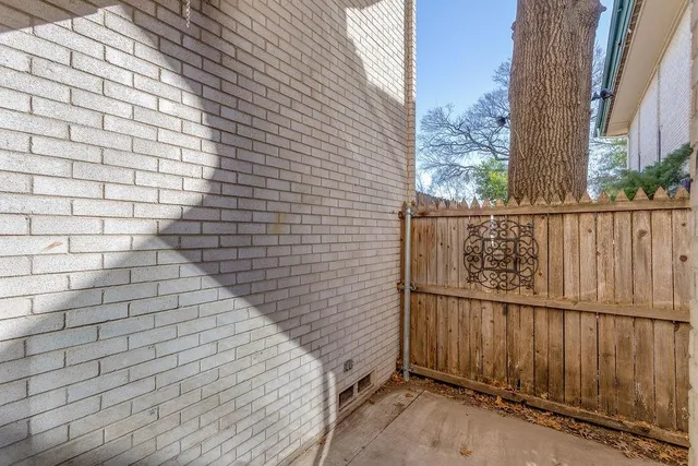 $1,600 | 954 South Weatherred Drive, Richardson, TX 75080