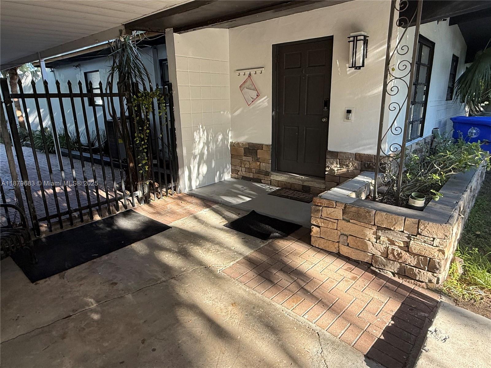 691 Northwest 7th Street Road Miami, FL 33136 - Photo 3 of 45 Gallery Image 3
