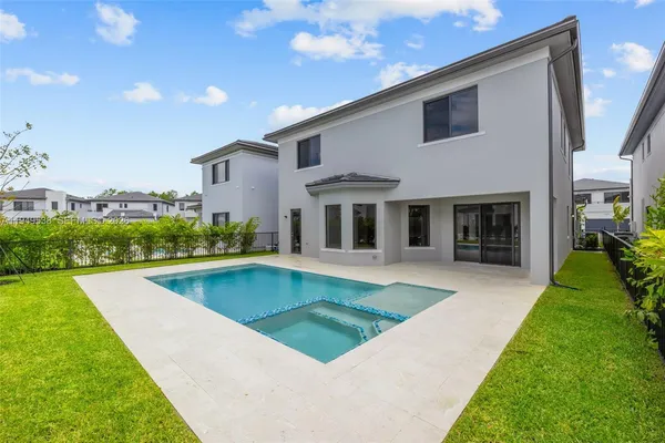 $15,000 | 19670 Northeast 14th Court, Unit 19670, Miami, FL 33179