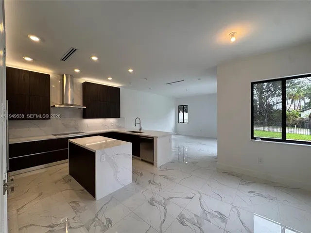 $19,000 | 19670 Northeast 14th Court, Unit 19670, Miami, FL 33179