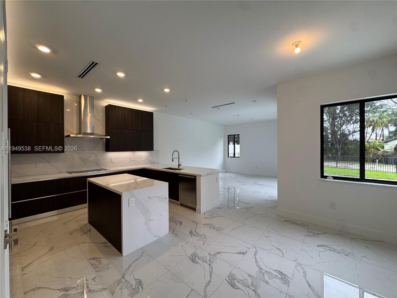 19670 Northeast 14th Court, Unit 19670 Miami, FL 33179 - Photo 11 of 95