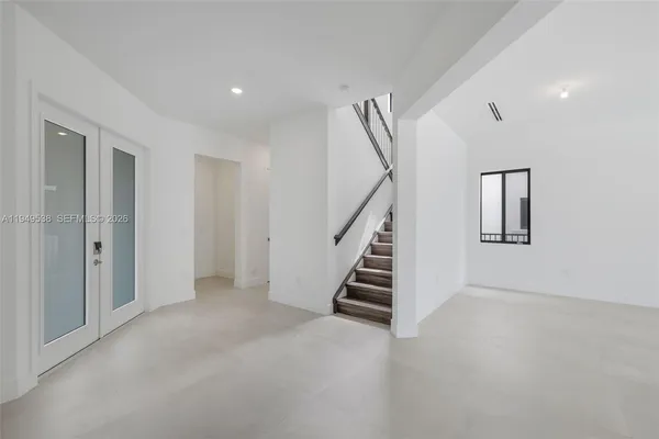 $15,000 | 19670 Northeast 14th Court, Unit 19670, Miami, FL 33179