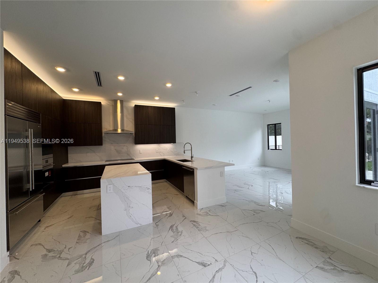 19670 Northeast 14th Court, Unit 19670 Miami, FL 33179 - Photo 12 of 95