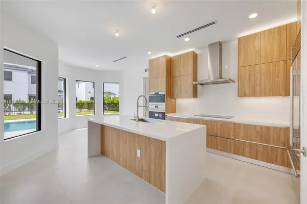 $15,000 | 19670 Northeast 14th Court, Unit 19670, Miami, FL 33179