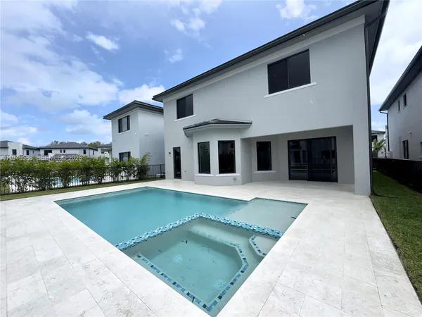 $15,000 | 19670 Northeast 14th Court, Unit 19670, Miami, FL 33179