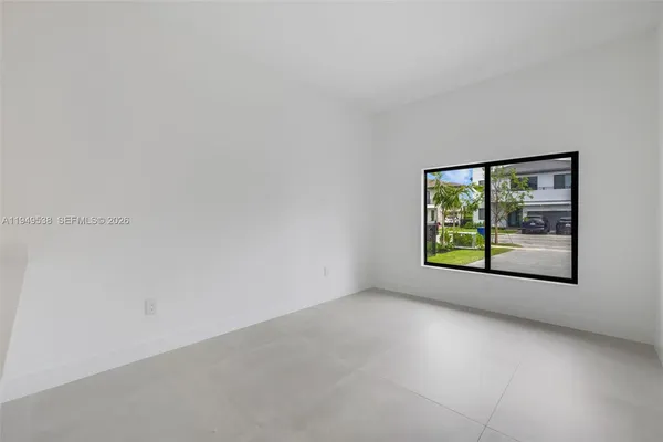 $15,000 | 19670 Northeast 14th Court, Unit 19670, Miami, FL 33179