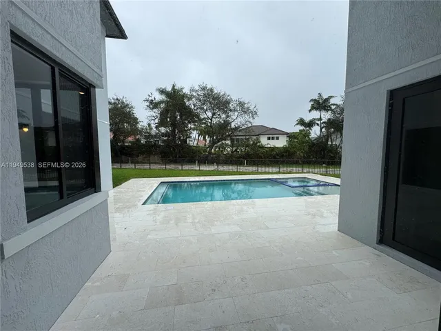 $19,000 | 19670 Northeast 14th Court, Unit 19670, Miami, FL 33179