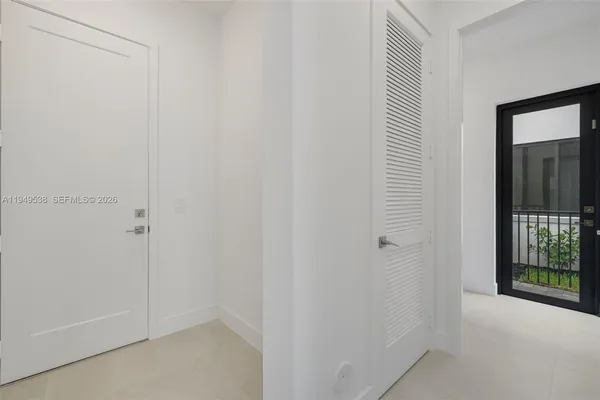 $15,000 | 19670 Northeast 14th Court, Unit 19670, Miami, FL 33179