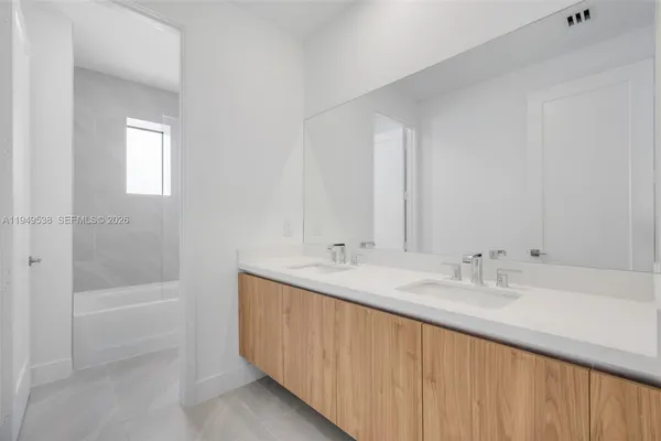 $15,000 | 19670 Northeast 14th Court, Unit 19670, Miami, FL 33179