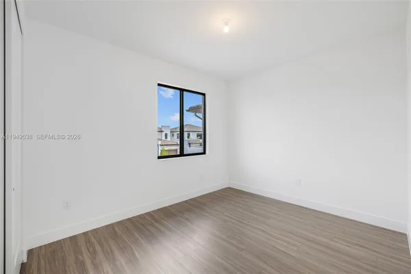 $15,000 | 19670 Northeast 14th Court, Unit 19670, Miami, FL 33179