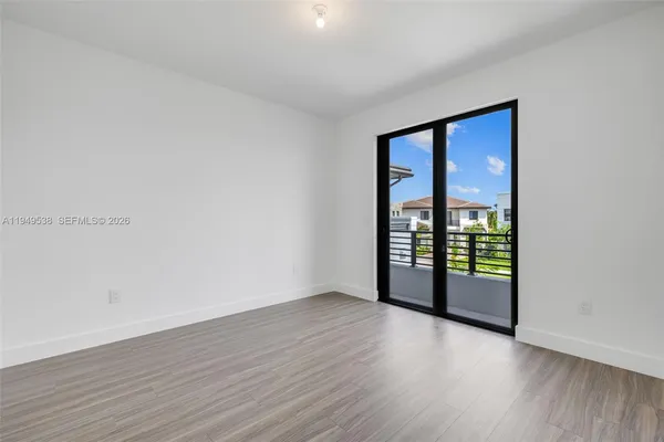 $15,000 | 19670 Northeast 14th Court, Unit 19670, Miami, FL 33179