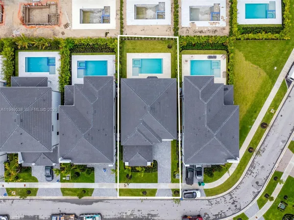 $15,000 | 19670 Northeast 14th Court, Unit 19670, Miami, FL 33179