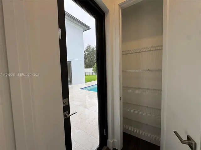 $19,000 | 19670 Northeast 14th Court, Unit 19670, Miami, FL 33179