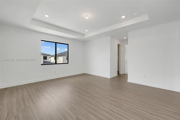 $15,000 | 19670 Northeast 14th Court, Unit 19670, Miami, FL 33179