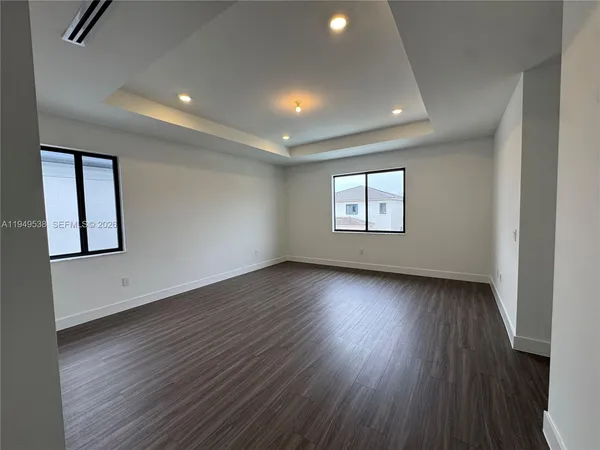 $15,000 | 19670 Northeast 14th Court, Unit 19670, Miami, FL 33179
