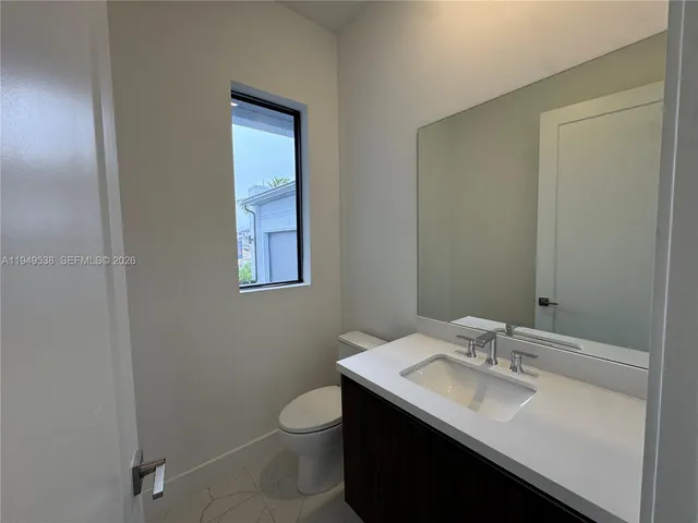 $19,000 | 19670 Northeast 14th Court, Unit 19670, Miami, FL 33179