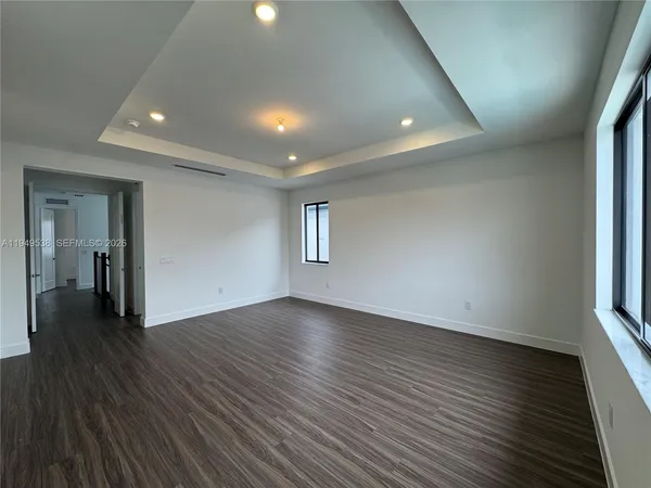 $15,000 | 19670 Northeast 14th Court, Unit 19670, Miami, FL 33179