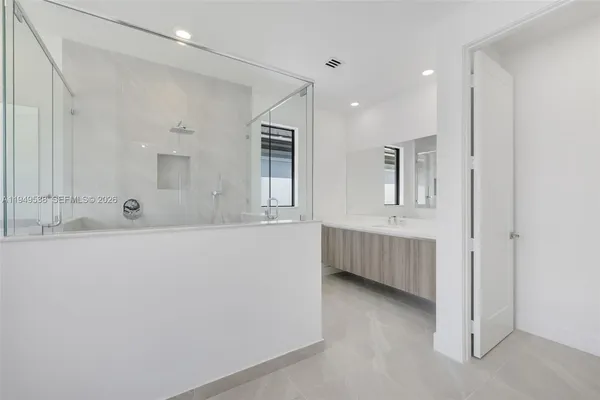 $15,000 | 19670 Northeast 14th Court, Unit 19670, Miami, FL 33179