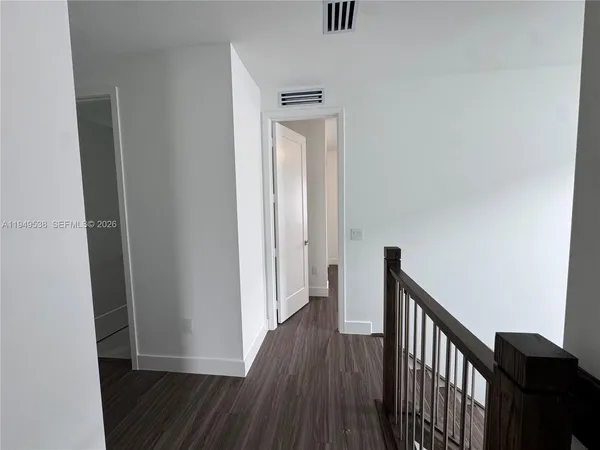 $15,000 | 19670 Northeast 14th Court, Unit 19670, Miami, FL 33179