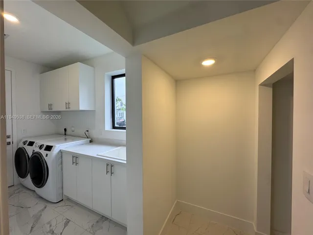 $19,000 | 19670 Northeast 14th Court, Unit 19670, Miami, FL 33179