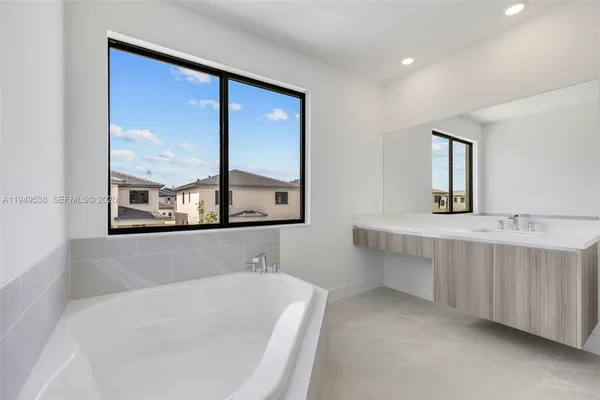 $15,000 | 19670 Northeast 14th Court, Unit 19670, Miami, FL 33179