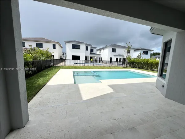 $15,000 | 19670 Northeast 14th Court, Unit 19670, Miami, FL 33179