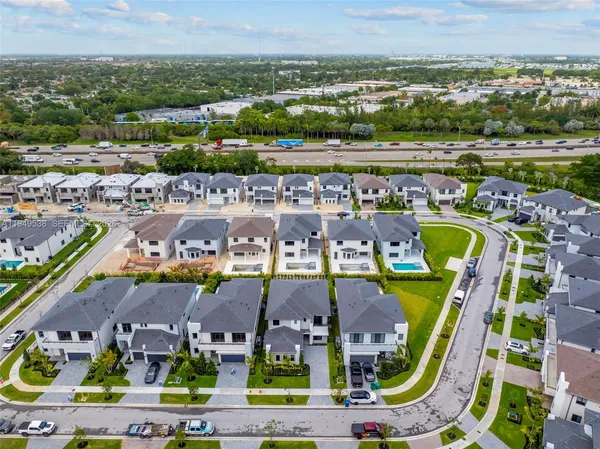 $15,000 | 19670 Northeast 14th Court, Unit 19670, Miami, FL 33179