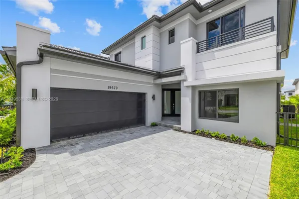 $15,000 | 19670 Northeast 14th Court, Unit 19670, Miami, FL 33179