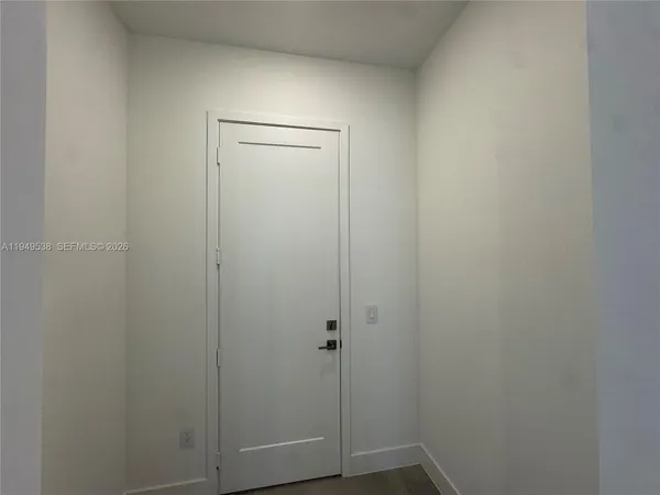 $15,000 | 19670 Northeast 14th Court, Unit 19670, Miami, FL 33179